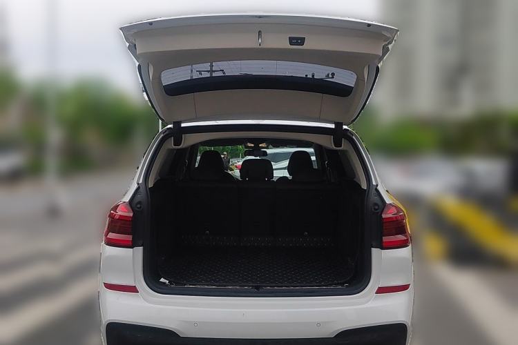 Used BMW X3 2020 xDrive30i Luxury Model with M Sport Package Trunk