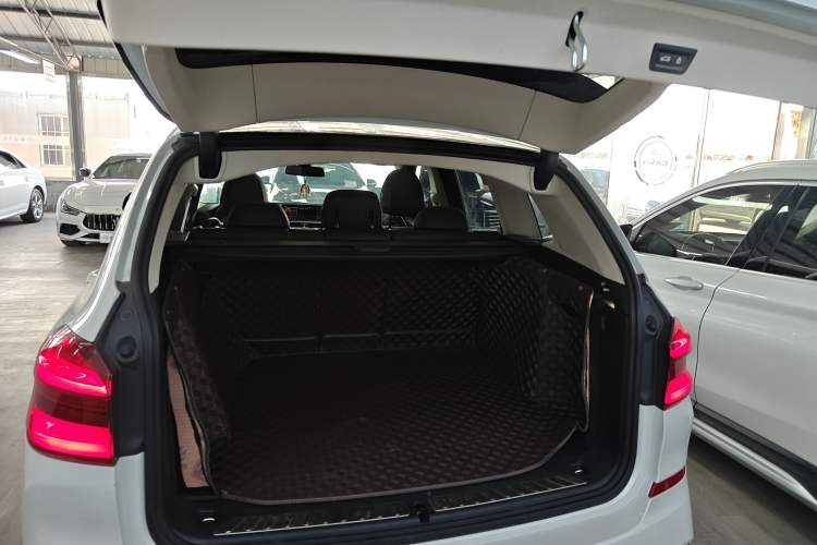 Used BMW X3 2020 xDrive28i M Sport Package Trunk