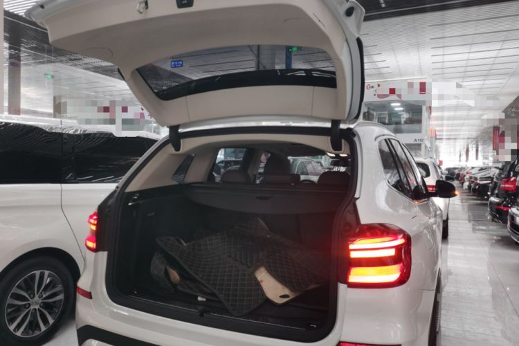 Used BMW X3 2020 xDrive25i Luxury Package Trunk