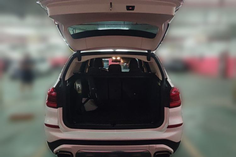 Used BMW X3 2020 xDrive25i Luxury Package Trunk