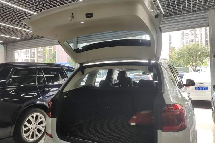 Used BMW X3 2020 xDrive25i M Sport Package Trunk