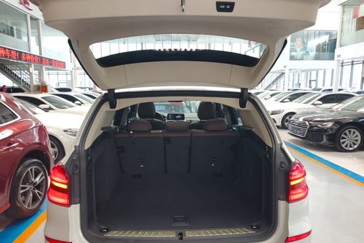 Used BMW X3 2020 xDrive25i Luxury Package Trunk