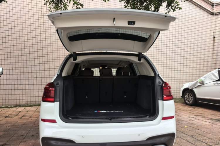 Used BMW X3 2020 xDrive30i Luxury Model with M Sport Package Trunk
