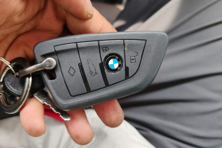 Used BMW X3 2020 xDrive28i Luxury Package Vehicle Key