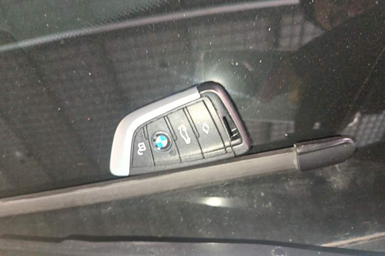 Used BMW X3 2020 xDrive30i Luxury Model with M Sport Package Vehicle Key