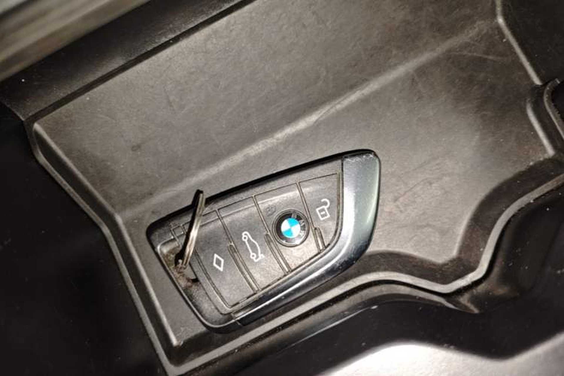 Used BMW X3 2020 xDrive25i Luxury Package Vehicle Key