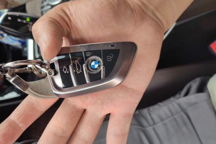Used BMW X3 2020 xDrive28i Luxury Package Vehicle Key
