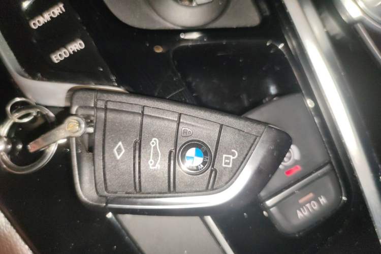 Used BMW X3 2020 xDrive25i Luxury Package Vehicle Key