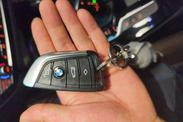 Used BMW X3 2020 xDrive30i Luxury Model with M Sport Package Vehicle Key
