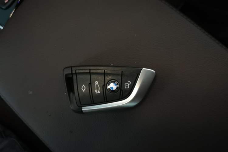 Used BMW X3 2020 xDrive28i Luxury Package Vehicle Key