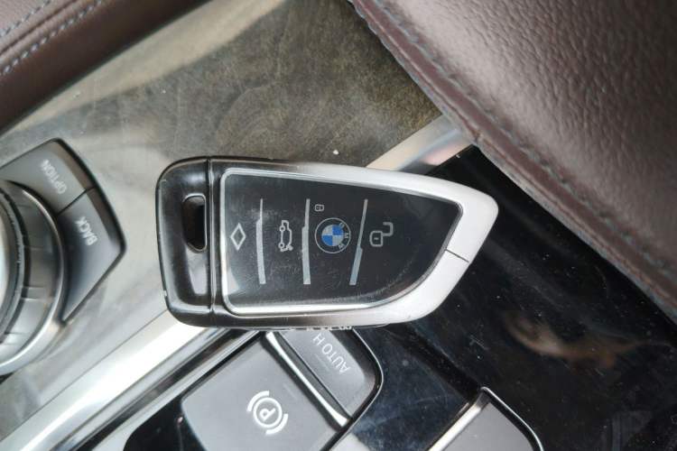 Used BMW X3 2020 xDrive30i Luxury Model with M Sport Package Vehicle Key
