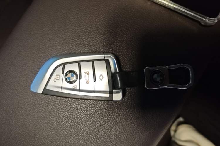 Used BMW X3 2020 xDrive25i Luxury Package Vehicle Key