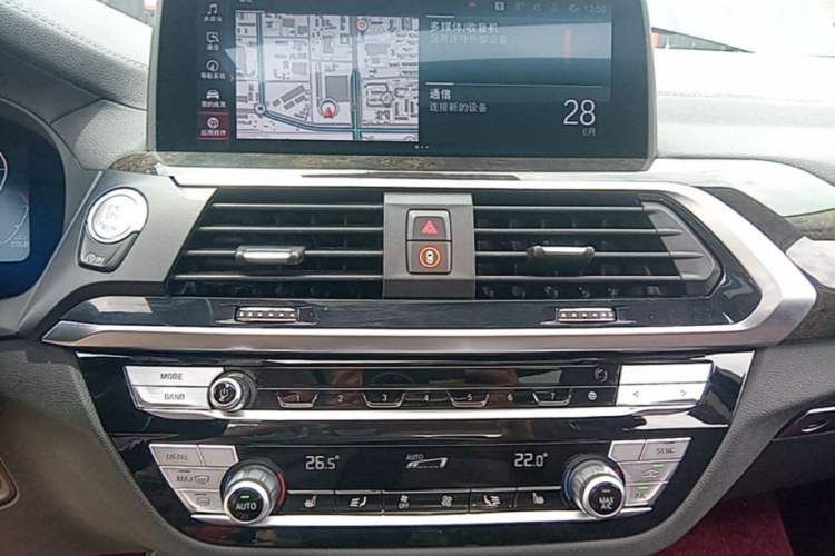 Used BMW X3 2021 xDrive30i Luxury Model with M Sport Package Audio And AC Panel