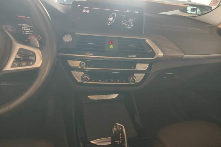 Used BMW X3 2021 xDrive28i M Sport Package Audio And AC Panel