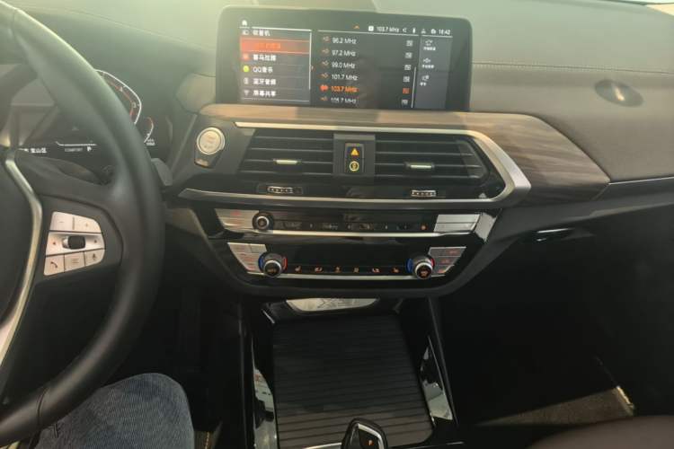 Used BMW X3 2021 xDrive28i Luxury Package Audio And AC Panel