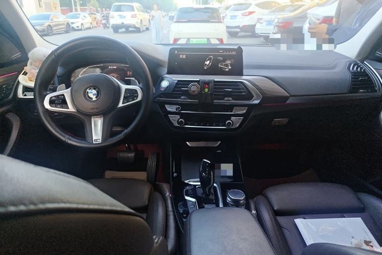 Used BMW X3 2021 xDrive28i M Sport Package Center Console