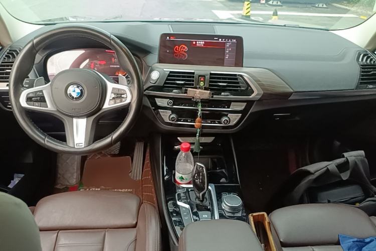 Used BMW X3 2021 xDrive28i M Sport Package Center Console
