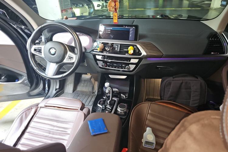 Used BMW X3 2021 xDrive28i M Sport Package Center Console