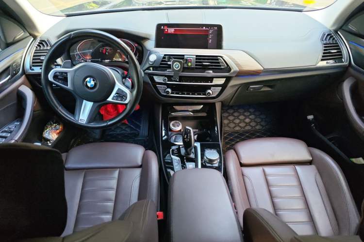 Used BMW X3 2021 xDrive28i M Sport Package Center Console