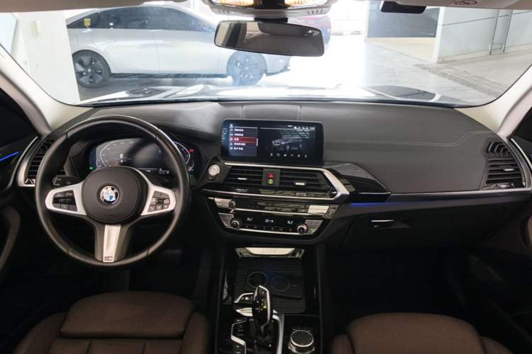 Used BMW X3 2021 xDrive25i M Sport Package Center Console