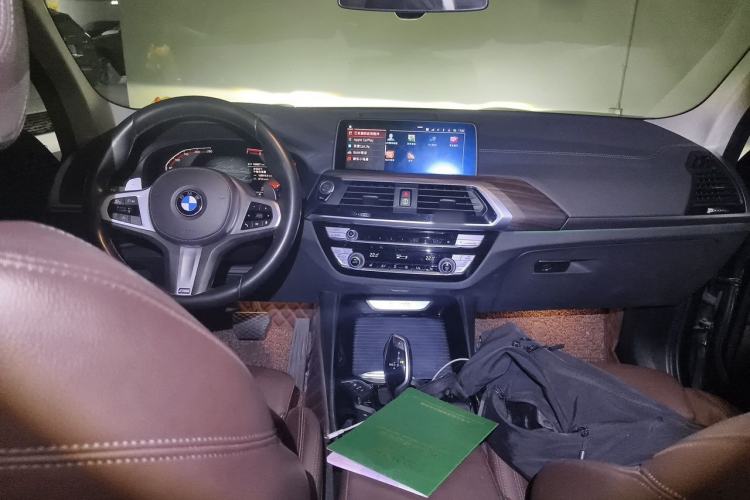 Used BMW X3 2021 xDrive28i M Sport Package Center Console