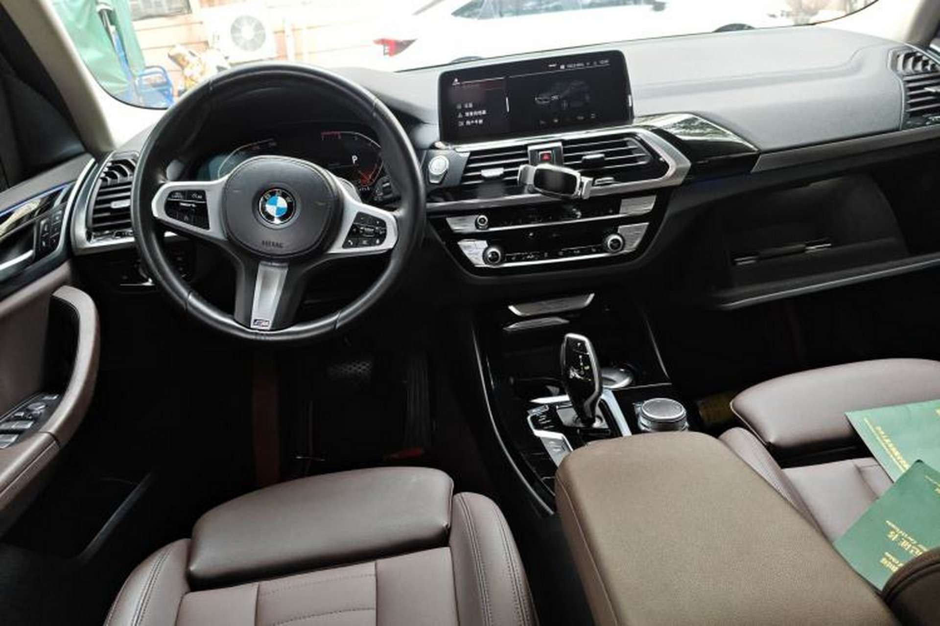 Used BMW X3 2021 xDrive25i M Sport Package Center Console