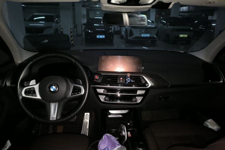Used BMW X3 2021 xDrive28i M Sport Package Center Console