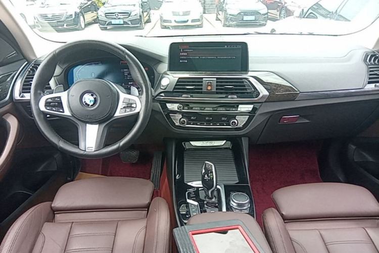 Used BMW X3 2021 xDrive30i Luxury Model with M Sport Package Center Console