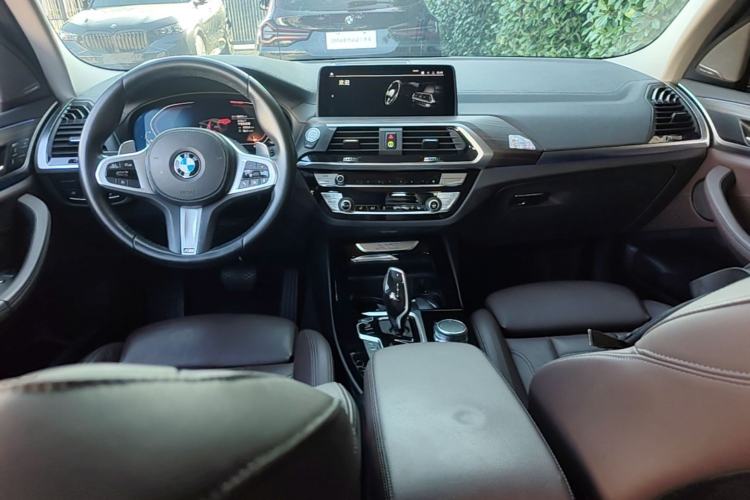 Used BMW X3 2021 xDrive28i M Sport Package Center Console