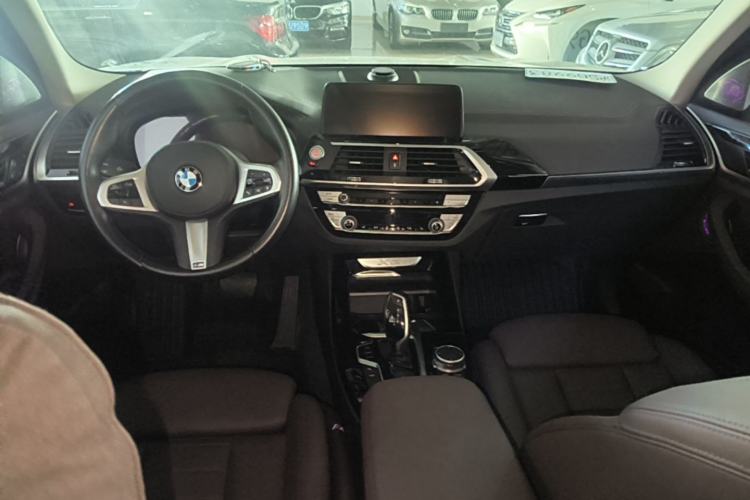 Used BMW X3 2021 xDrive25i M Sport Package Center Console