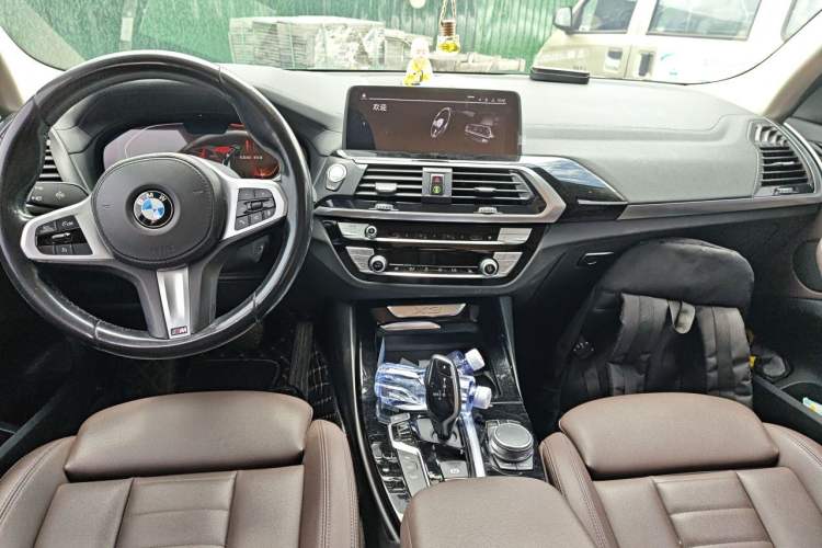 Used BMW X3 2021 xDrive25i M Sport Package Center Console
