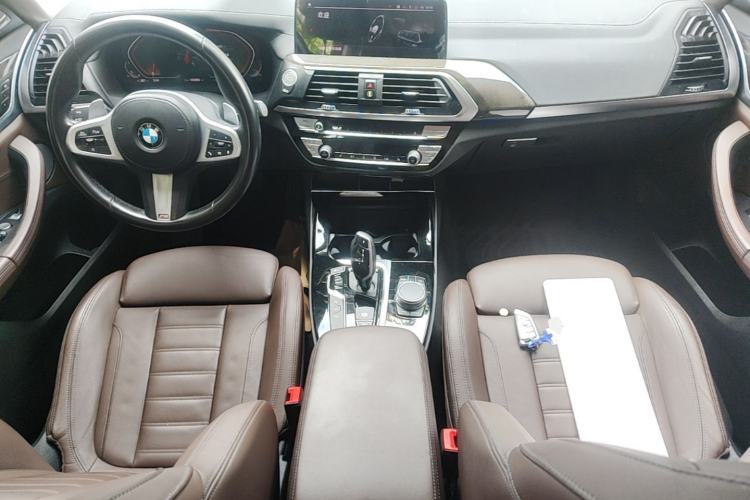Used BMW X3 2021 Restyled xDrive30i Leading Edition M Sport Package Center Console