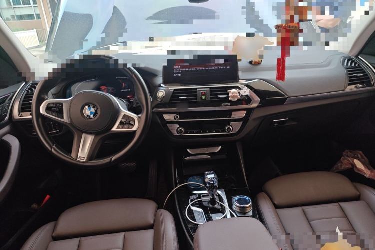 Used BMW X3 2021 xDrive25i M Sport Package Center Console