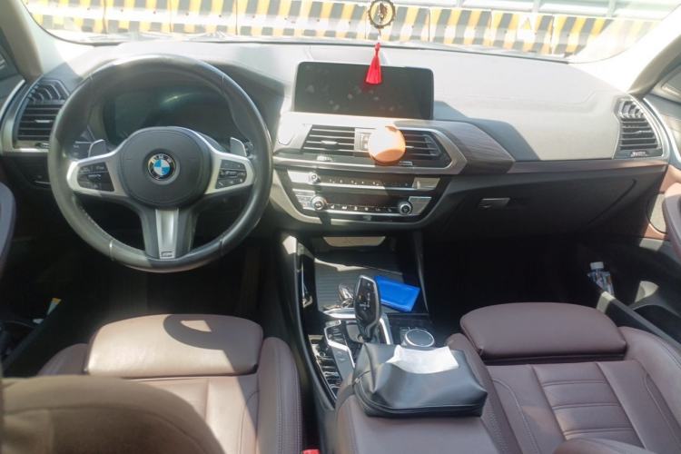 Used BMW X3 2021 xDrive28i M Sport Package Center Console