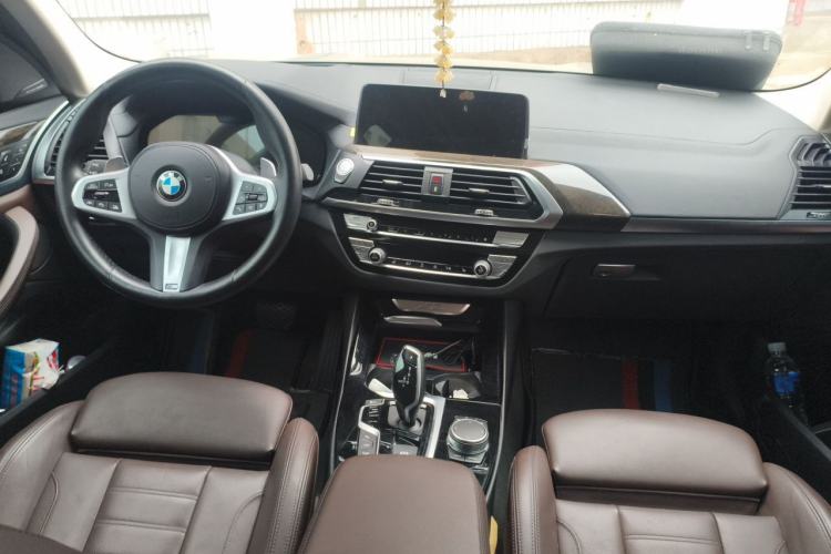 Used BMW X3 2021 xDrive30i Luxury Model with M Sport Package Center Console