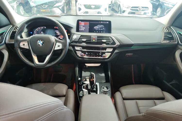 Used BMW X3 2021 Restyled xDrive25i M Sport Package Center Console