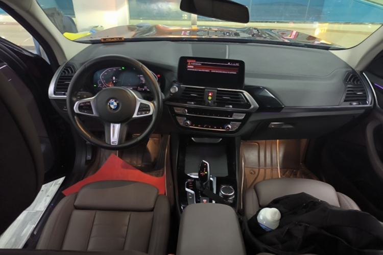 Used BMW X3 2021 xDrive25i M Sport Package Center Console