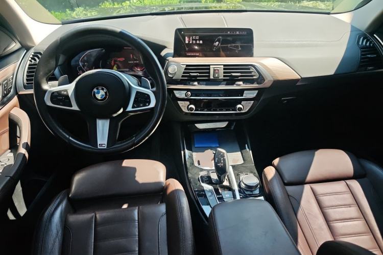Used BMW X3 2021 xDrive28i M Sport Package Center Console