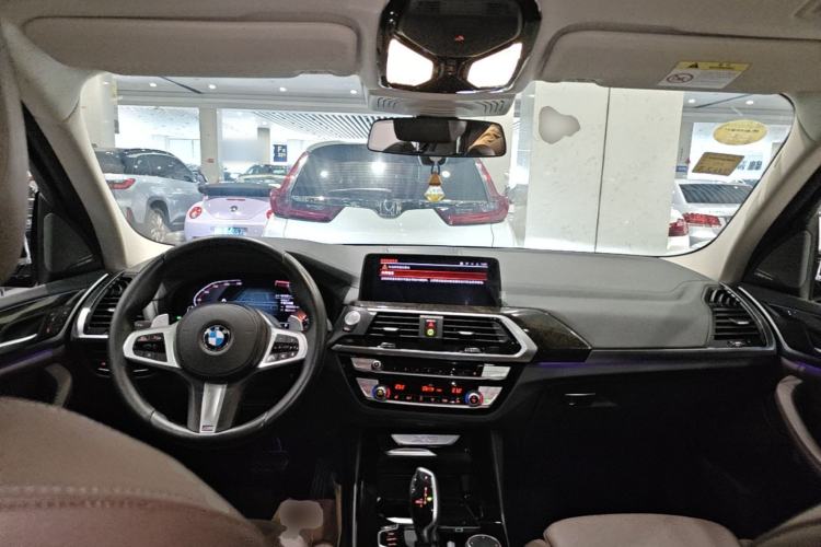 Used BMW X3 2021 Restyled xDrive30i Leading Edition M Sport Package Center Console