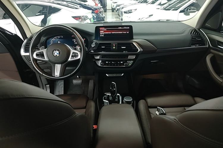Used BMW X3 2021 xDrive28i M Sport Package Center Console