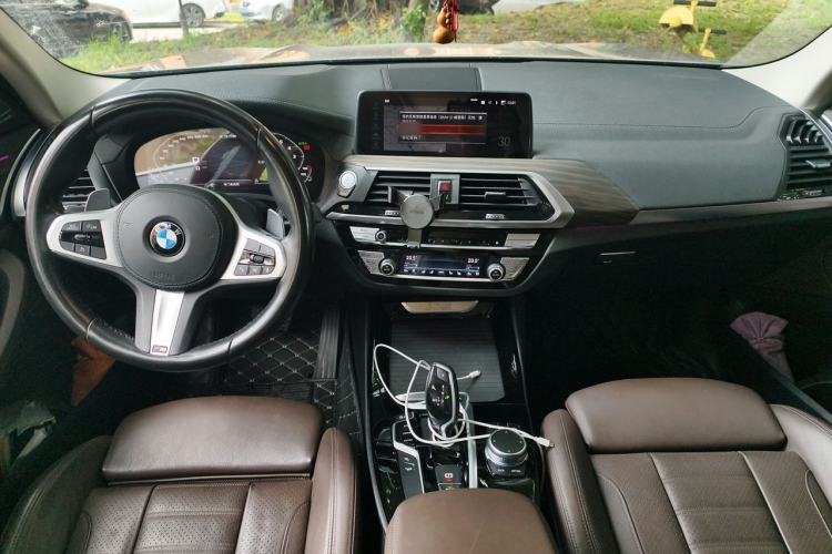 Used BMW X3 2021 xDrive28i M Sport Package Center Console