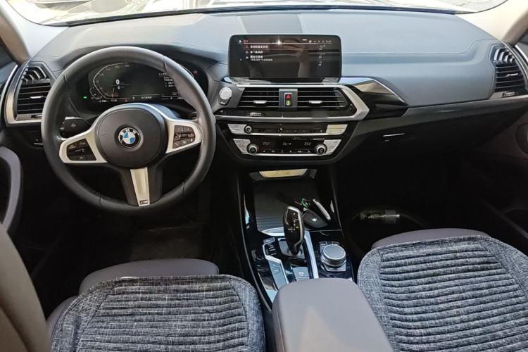 Used BMW X3 2021 xDrive25i M Sport Package Center Console