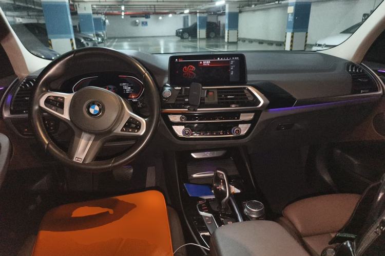 Used BMW X3 2021 xDrive25i M Sport Package Center Console