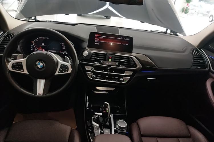 Used BMW X3 2021 xDrive30i Luxury Model with M Sport Package Center Console