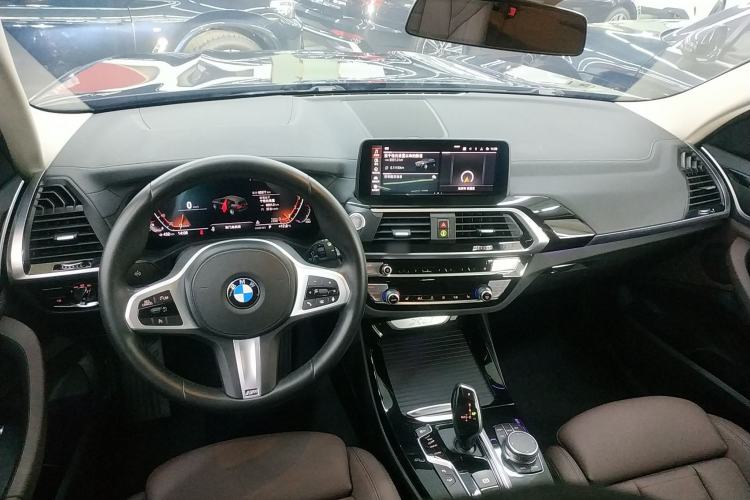 Used BMW X3 2021 xDrive25i M Sport Package Center Console