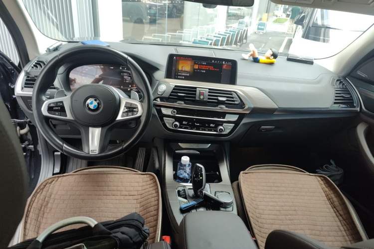 Used BMW X3 2021 Facelift xDrive28i M Sport Package Center Console