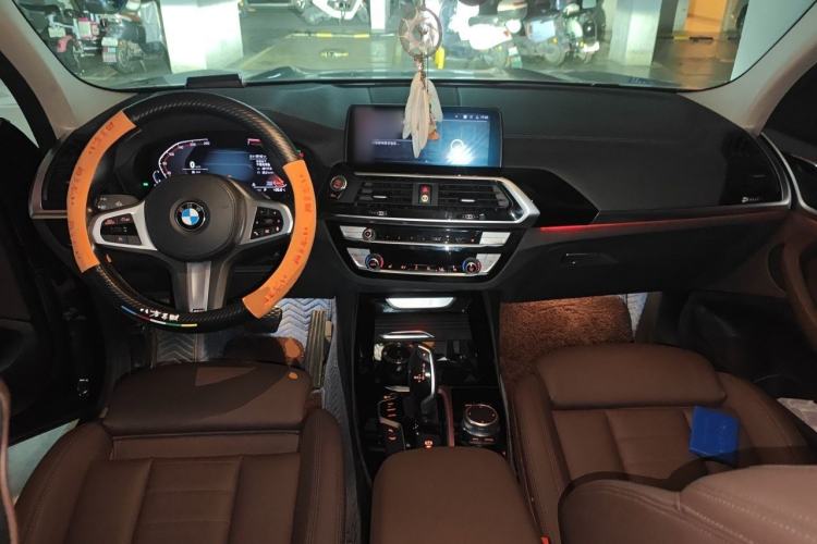 Used BMW X3 2021 xDrive25i M Sport Package Center Console