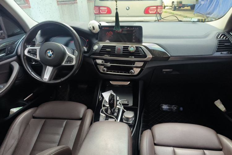 Used BMW X3 2021 xDrive30i Luxury Model with M Sport Package Center Console