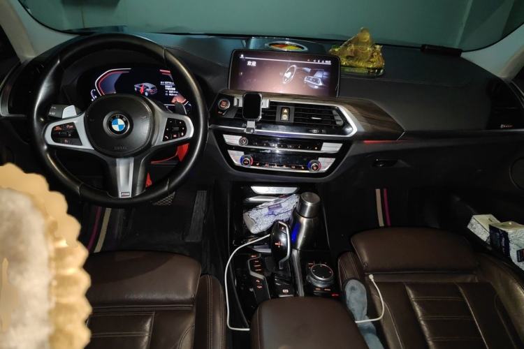 Used BMW X3 2021 xDrive28i M Sport Package Center Console