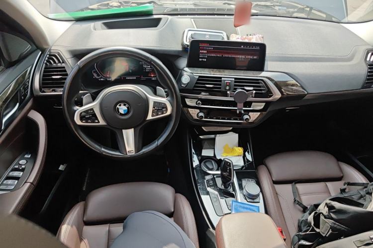 Used BMW X3 2021 xDrive30i Luxury Model with M Sport Package Center Console